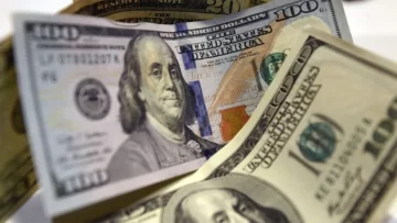 El dólar “contado con liqui” trepó este jueves a $120,47