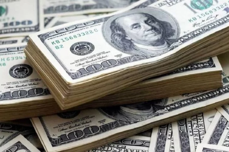 El dólar blue baja en medio de los rumores por los cambios en el Gabinete