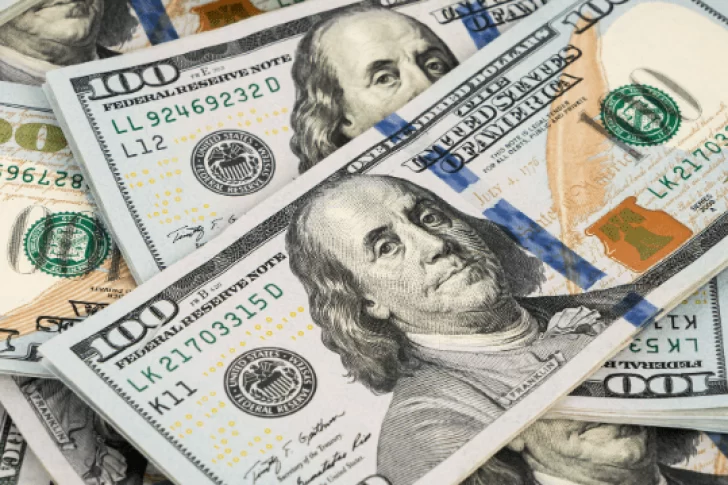 Las causas por las que el dólar libre llegó al nuevo récord de 293 pesos