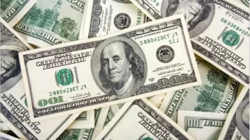 El dólar con el impuesto País superó los $100