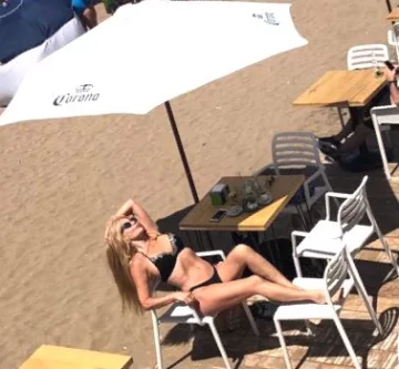 Las selfies en bikini de Graciela Alfano