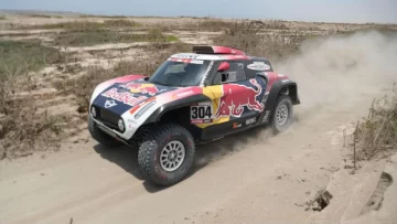 Peterhansel ganó y Al-Attiyah volvió a la cima en autos