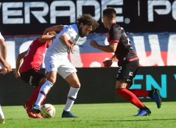 Newell’s amargó sobre el final a San Lorenzo