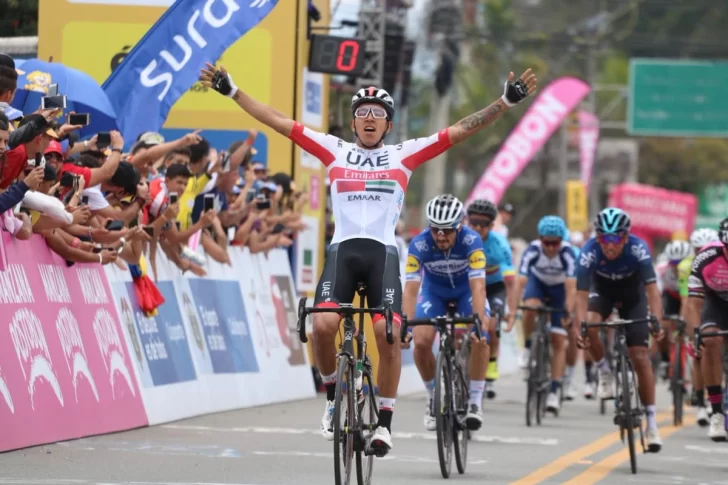 Molano ganó la tercera etapa y Urán recuperó la malla líder