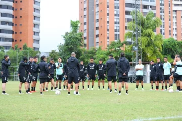 Con Messi y varias bajas, Scaloni analiza qué equipo jugará ante Venezuela