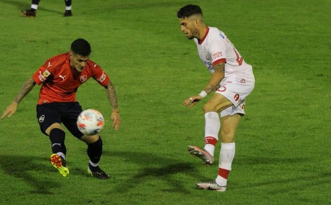 Independiente derrotó a Huracán y clasificó