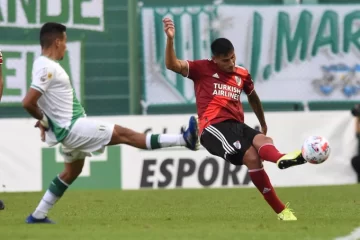 River tropezó ante Banfield y puso en jaque su presencia en cuartos de final