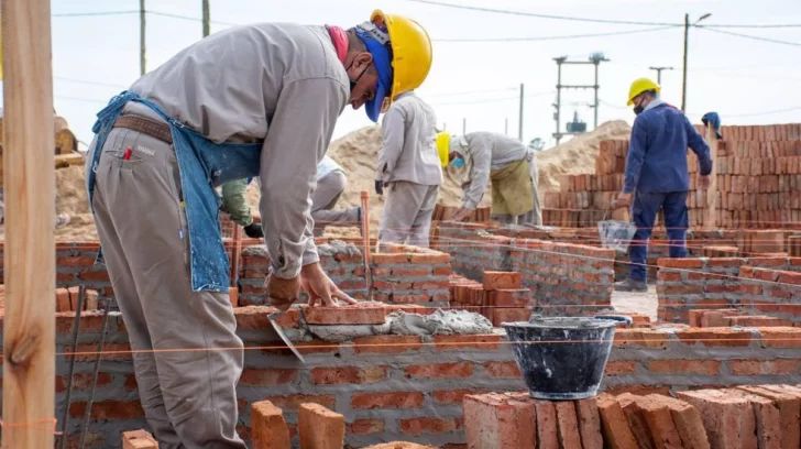 Los precios mayoristas subieron 4,8% en abril y el Costo de la Construcción 6,4%