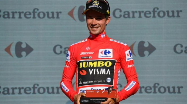 Roglic cumplió con los pronósticos, ganó la contrarreloj y se vistió de rojo