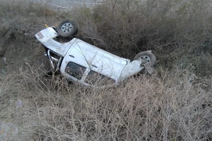 Las imágenes del fatal accidente en Pocito que se cobró la vida de dos jóvenes