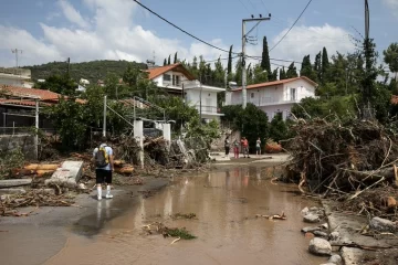 [FOTOS] Al menos 7 muertos y un desaparecido por las fuertes lluvias en el Sureste de Grecia