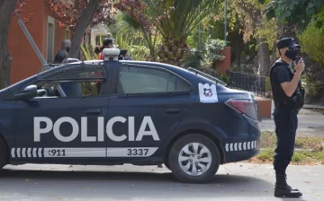 Un hombre fue a regar una finca, le cayó un rayo y murió