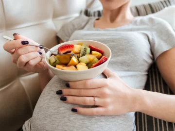 Descubren que, bebés en gestación varían sus gestos según las comidas que ingiera su madre