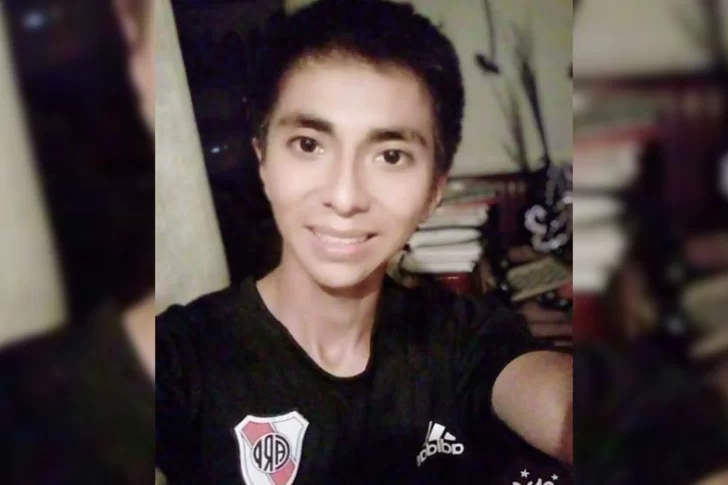 Con Emmanuel Mas como titular, Estudiantes ganó y aseguró el primer puesto