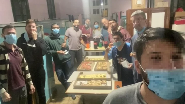 Entrerrianos contagiados por tomar mate, ahora compartieron pizza y helados