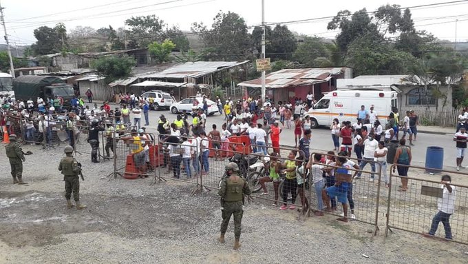 Varios muertos y heridos por un motín en una cárcel de Ecuador