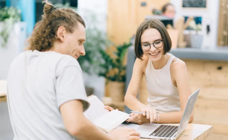 Lanzan una beca para estudiar Marketing Digital