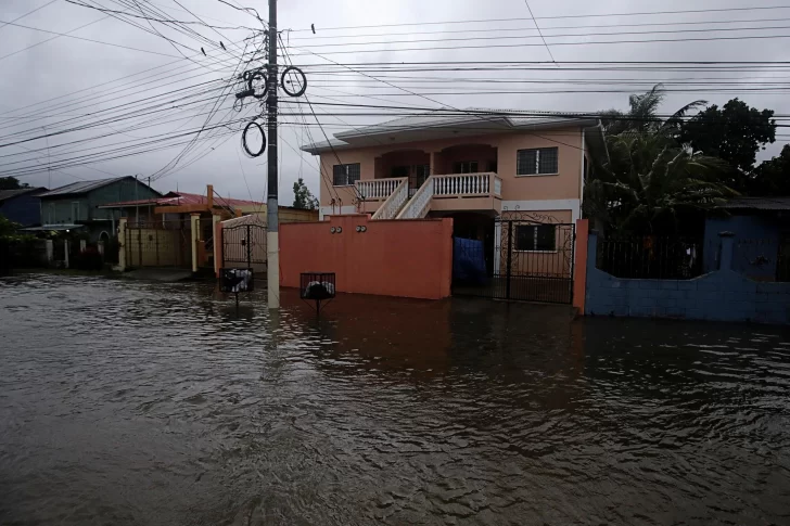 Ascienden a 12 los muertos tras el paso del ciclón Eta por Centroamérica