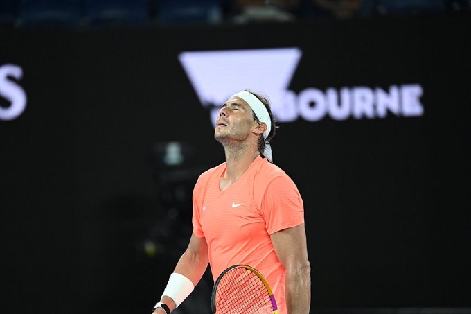 Rafa Nadal fue eliminado por el griego Tsitsipas