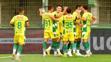 Defensa venció a Huracán en un partidazo