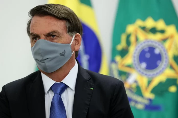 Brasil: con más de 100 mil muertos y 3 millones de contagios, la imagen de Bolsonaro sube
