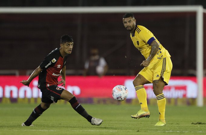 En un partido chato, Boca consiguió su primer triunfo