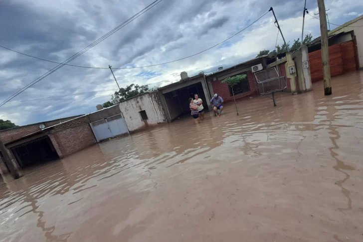 Unas 40 viviendas afectadas por la lluvia y 8 familias evacuadas por el temporal