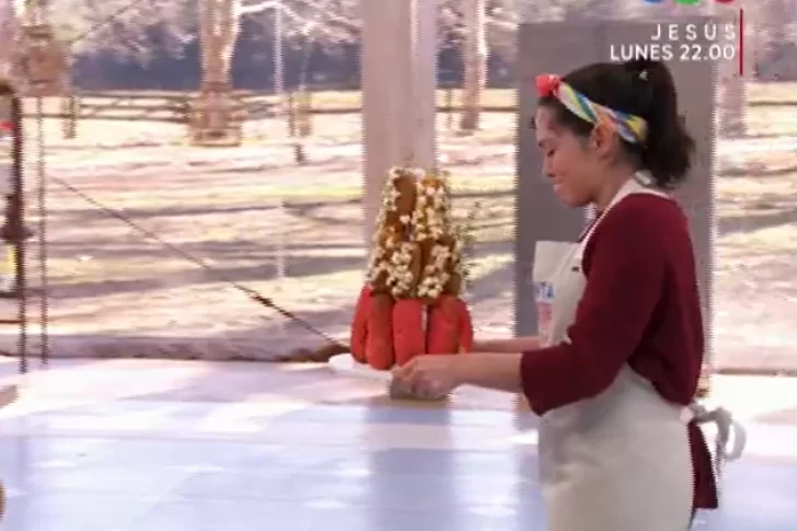 Bake Off: a Samanta se le cayó parte de su postre cuando lo llevaba hasta el jurado