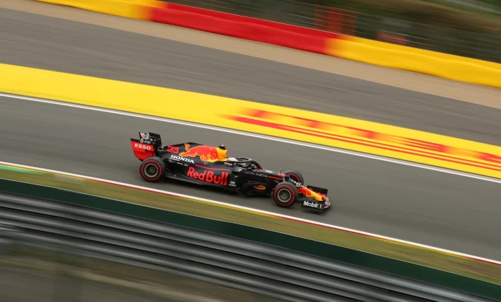 Max Verstappen hizo el mejor tiempo en los entrenamientos libres en Bélgica