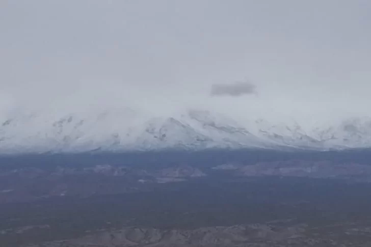 Primer “alerta naranja” de la temporada por nevadas en la cordillera: qué se espera