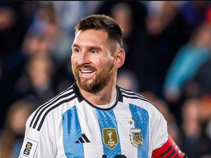 Messi se quedó por primera vez afuera del banco en Eliminatorias