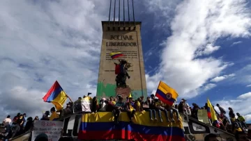 Colombianos exigen el fin de la represión bajo un masivo Paro Nacional