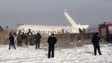 Se estrelló un avión en una gélida zona de Rusia: hay muertos y heridos