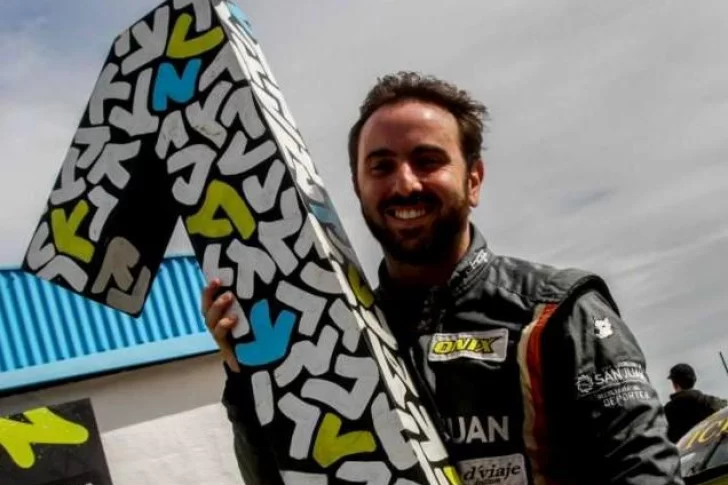 Fabricio Persia sorprendió a todos y ganó el Sprint del Top Race V6