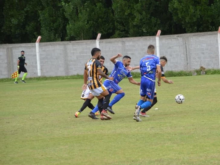 En Iglesia, Falucho y Unión empataron sin goles