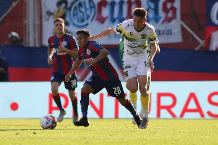 San Lorenzo derrotó a Defensa y tomó un poco de aire