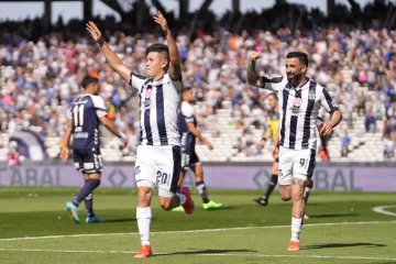 Con Espejo como titular, Talleres derrotó a Gimnasia en el Kempes