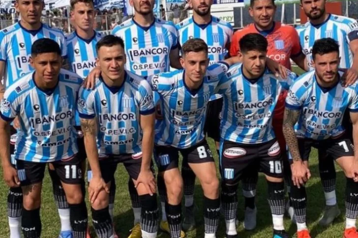 Racing de Córdoba venció a Villa Mitre por penales y ascendió a la Primera Nacional