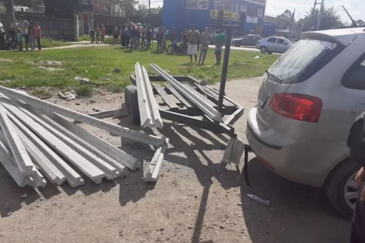 Nena de 5 años murió aplastada por vigas de hormigón que se desprendieron de un carro