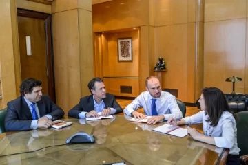 El FMI llegó al país para negociar un nuevo acuerdo con el ministro Guzmán