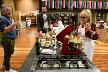 Se viralizó una foto del detrás de escena de Masterchef y aseguran que un finalista tiene ayuda