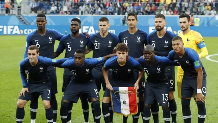 Francia romperá la cábala y repetirá la vestimenta de la semifinal