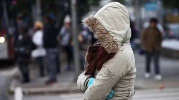 Alertan sobre la llegada de un frente frío para la mañana de este lunes