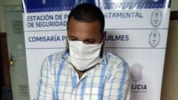 Una maestra notó algo raro en el zoom, fue a la casa de su alumno y evitó un femicidio