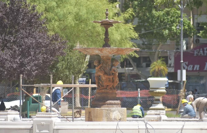 Fuente de la Plaza 25 de Mayo: al rescate de una joya del 1800