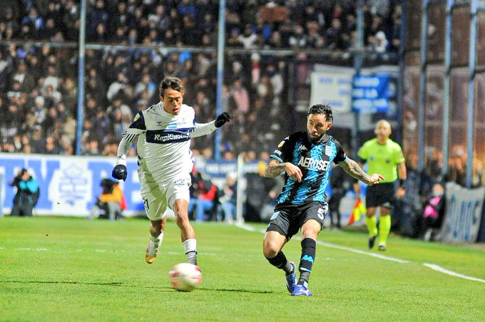 Racing no pudo con Gimnasia en El Bosque