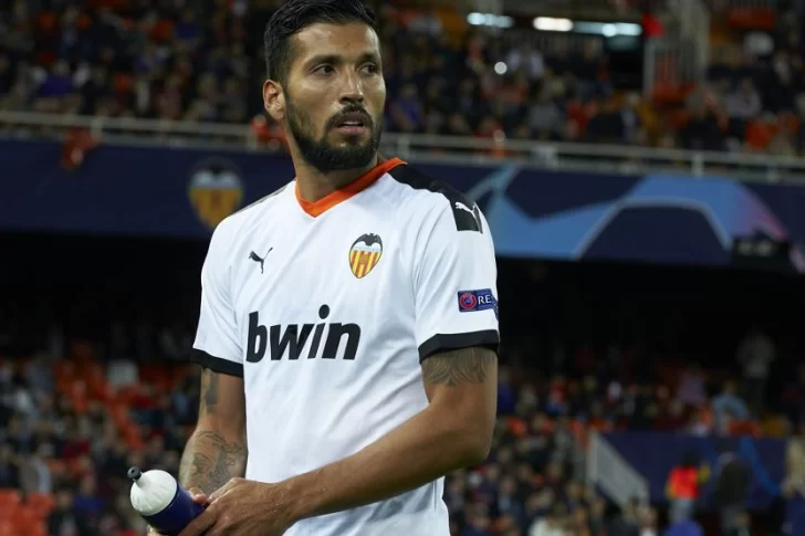 Ezequiel Garay, el segundo futbolista argentino con coronavirus