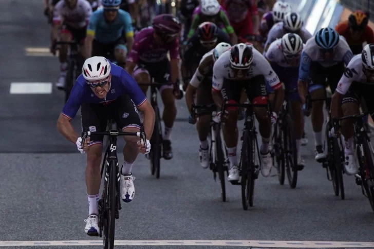 Los argentinos Richeze y Sepúlveda, retrasados en la 6ta etapa del Giro de Italia