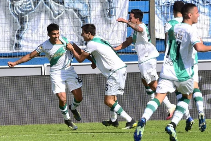 Banfield superó a Godoy Cruz en Mendoza y sueña con los cuartos de final