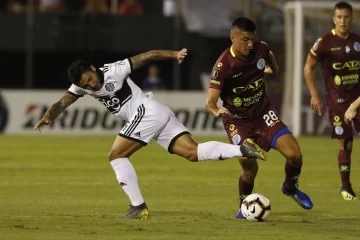 Sobre el final, Godoy Cruz descontó pero no le alcanzó y cayó frente Olimpia de Paraguay